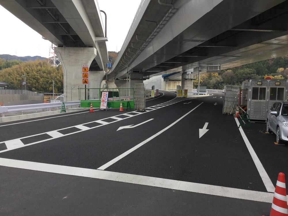 新名神高速道路、高槻IC.JCTが開通。高槻~神戸間がグッと近くなる